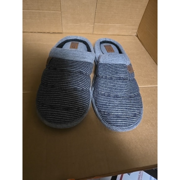 DF by Dearforms Mens Stripe Scuff Slippers NWT S 7-8  Memory Foam Slip-On clog - Picture 4 of 6